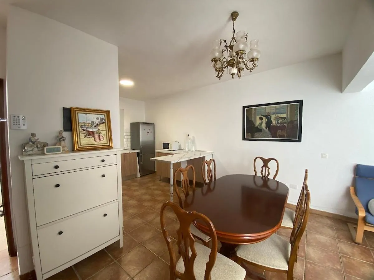 Cozy 3 Bedroom Townhouse Arona  Spain